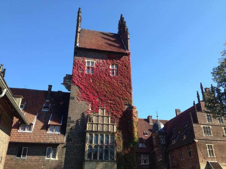 Schloss Heessen Ruhrgebiet Nordrhein Westfalen Radtouren Tipps Fotos Komoot