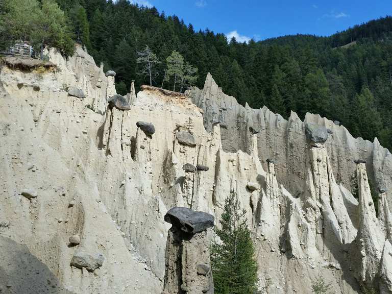 Erdpyramiden von Platten Wanderungen und Rundwege komoot