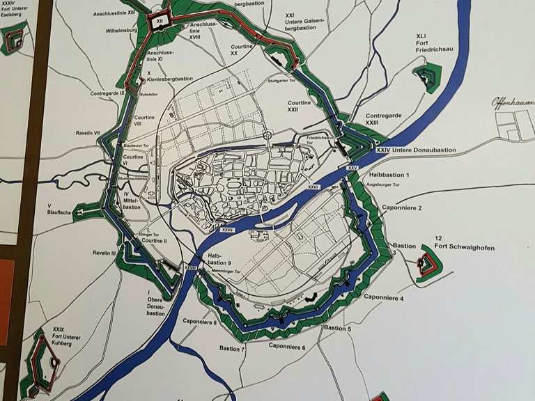 Wilhelmsburg: Wanderungen und Rundwege | komoot