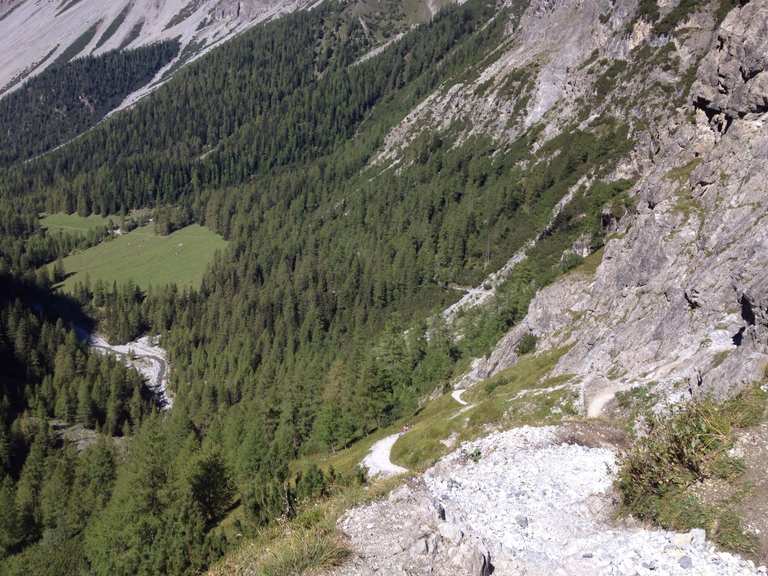 die-felsen-der-uina-schlucht-mountain-bike-trails-tracks-komoot