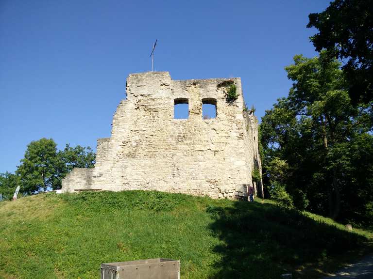 Burgruine Lichteneck: Wanderungen und Rundwege | k…