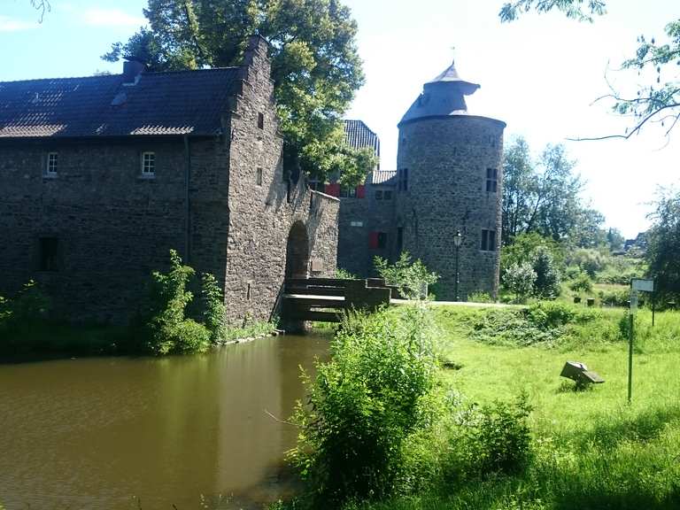 Wasserburg Haus zum Haus - Ratingen, Mettmann | Radtouren ...