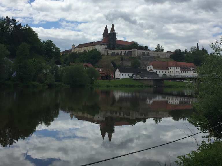 Reichenbach mit Kloster und Regental Rennradfahren und Rennradtouren