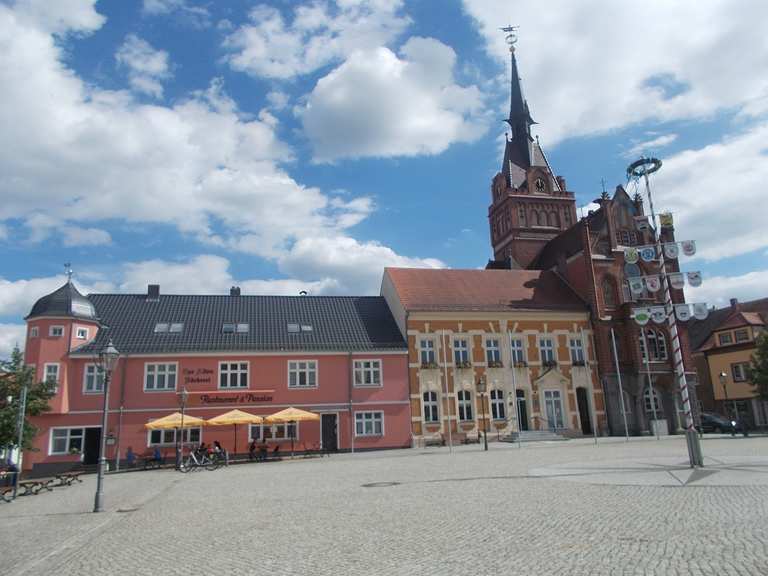 Marktplatz in Golßen (Niederlausitz) : Radtouren und Radwege | komoot
