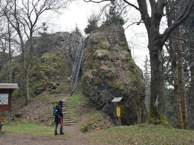 Höhle am Hermannstein Wanderungen und Rundwege komoot