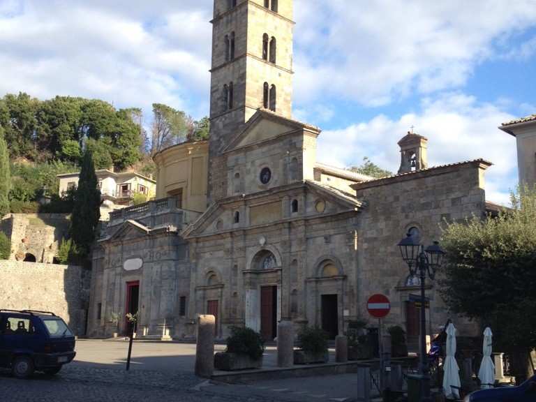 Basilica di Santa Cristina Bolsena Itinerario ad anello da Bagnoregio escursione komoot