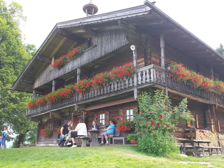 Der Gruber Hof Bergdoktor Wallfahrtskapelle Loop From Soll