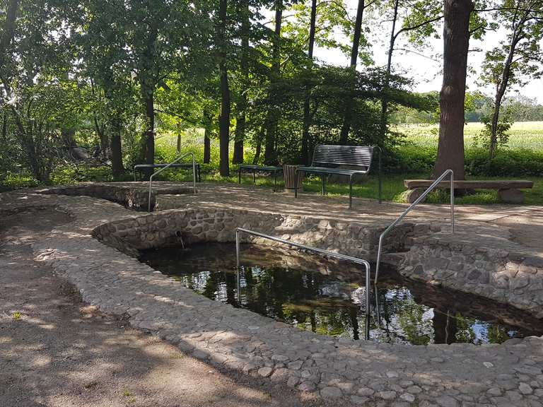 Artesischer Brunnen Radtouren und Radwege komoot