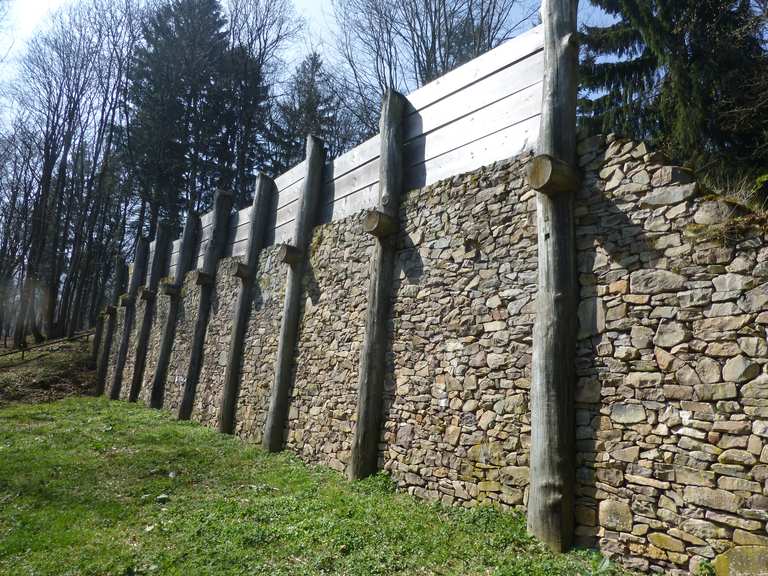 Keltenwall Wanderungen und Rundwege komoot