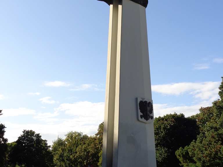Denkmal Des Polnischen Soldaten Und Deutschen Antifaschisten Routes For 