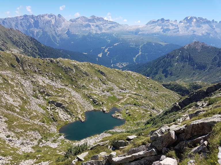 Lago Lambin Lago di Nambino Runde von Madonna di Campiglio