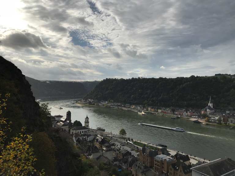 DreiBurgenBlick View of Katz Castle loop from St. Goarshausen