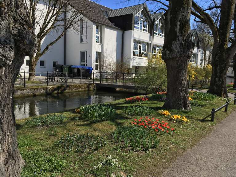 Along the canal in the Ismaning town center – Cycling Routes & How to ...