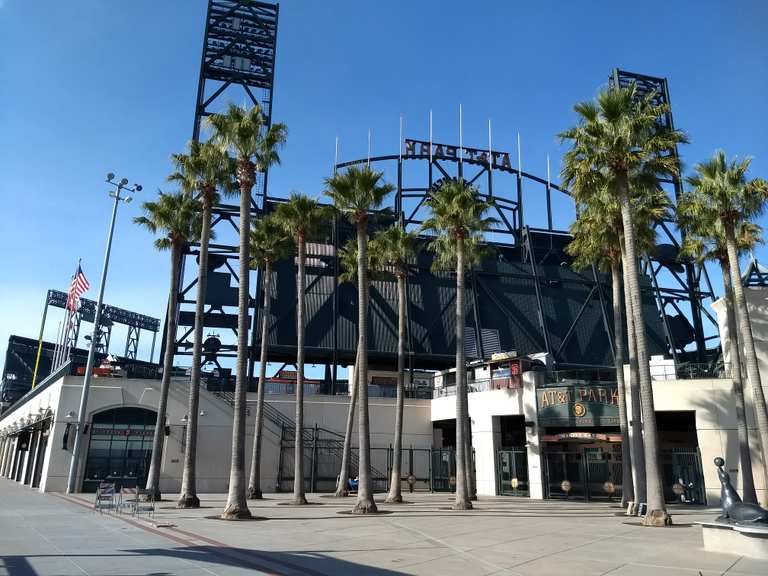 McCovey Cove - Wikipedia