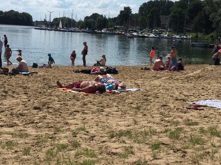 Strandbad mit Beachbar am Lippesee - Nordrhein-Westfalen, Deutschland ...