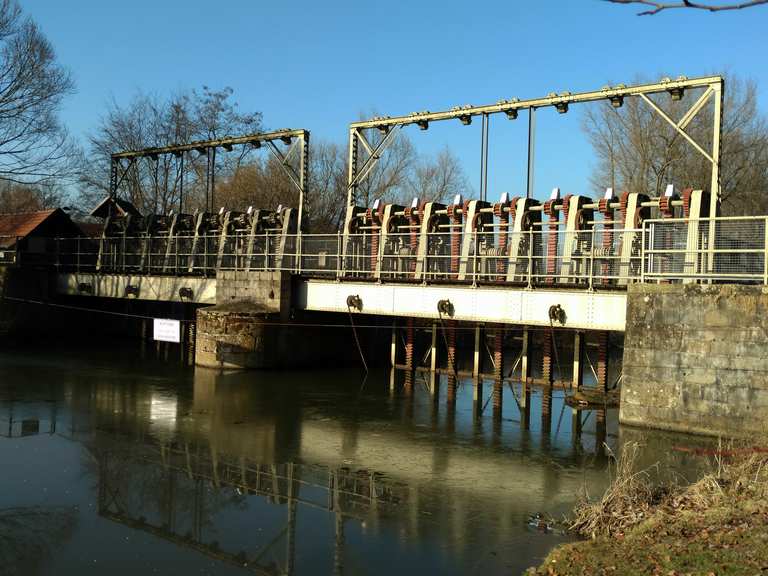 OkerWehranlage mit Fischbrücke Radtouren und Radwege komoot