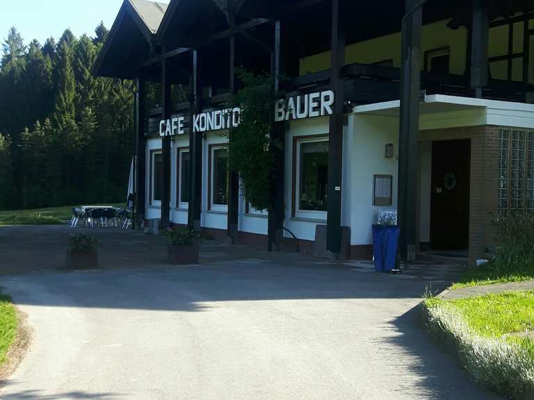 Café Konditorei Bauer – Wander- & Radrouten | Komoot