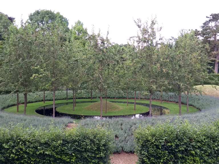 Rothschild properties in the home counties, Ascott House and Garden