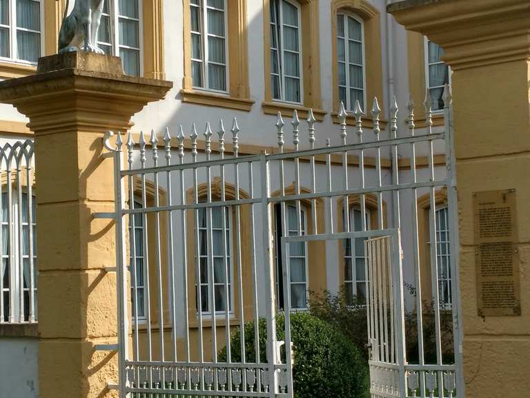 Schloss Quint Rhineland Palatinate Germany Cycling Tips Photos Komoot