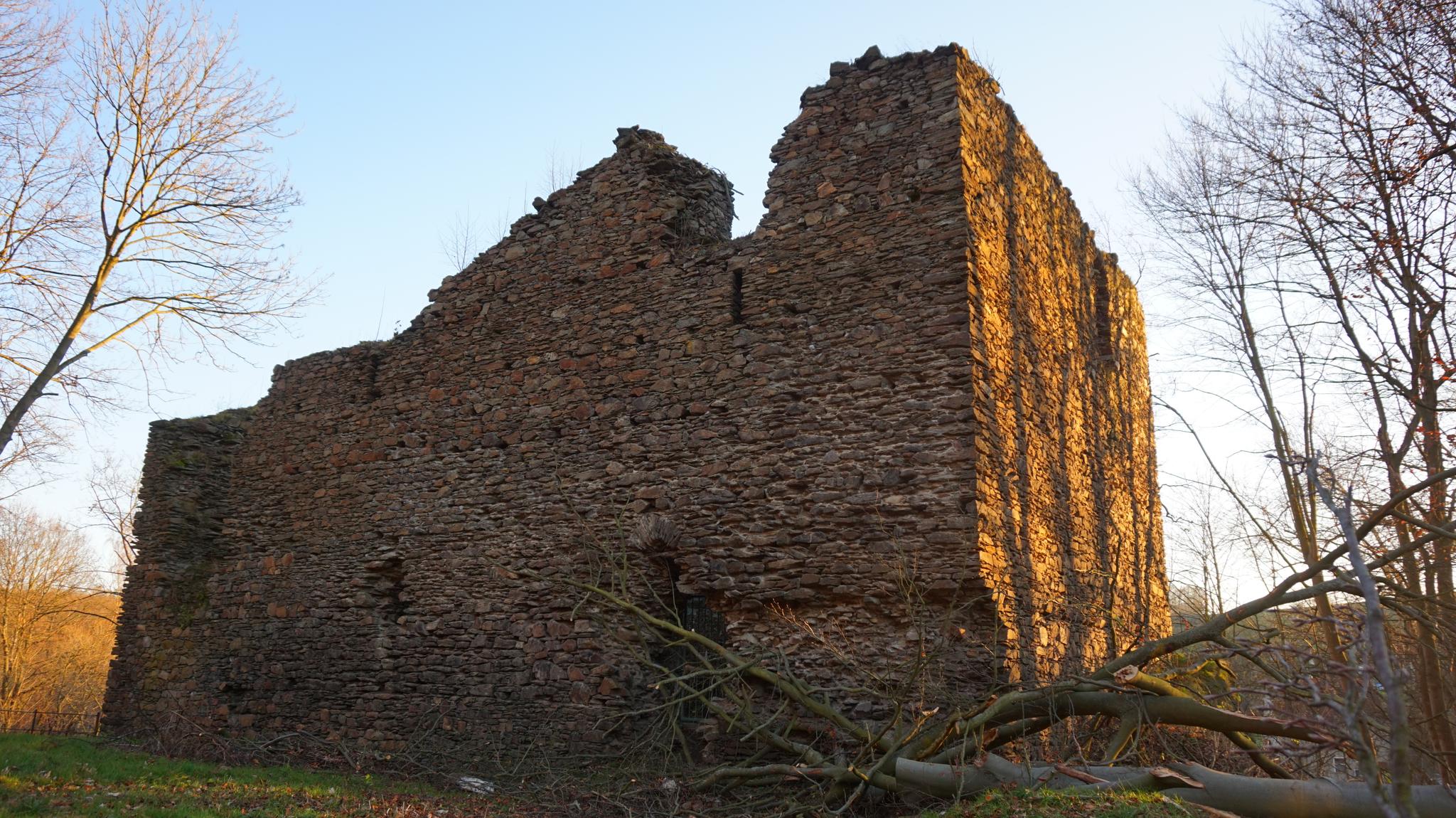 Burgruine Kempe: Wanderungen Und Rundwege | Komoot