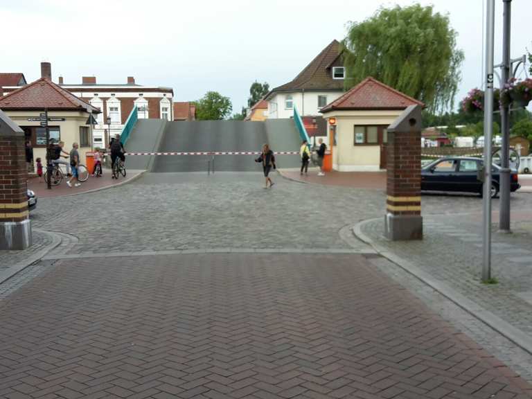 Hafen Ueckermünde Dorfkirche Luckow Runde von