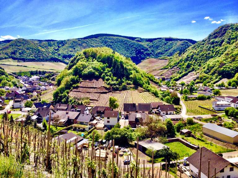 Blick auf Mayschoß: Wanderungen und Rundwege | komoot