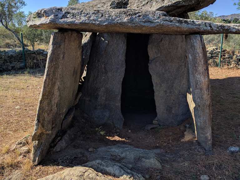 Dolmen de la Creu d'en Cobertella