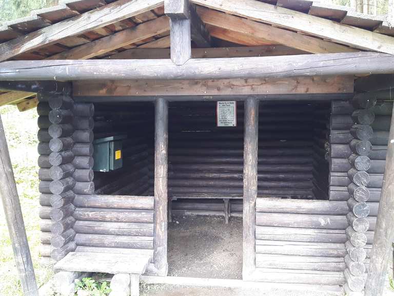 Bärenbrucher Teich (HWN 137) wandelroutes en hikes Komoot