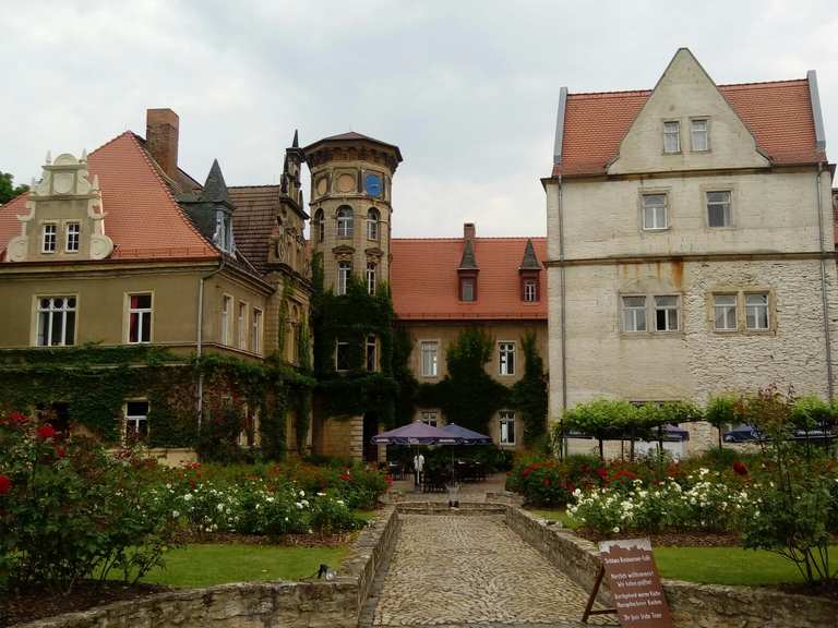 Schloss Hohenerxleben Stassfurt Salzlandkreis Cycling Tips Photos Komoot