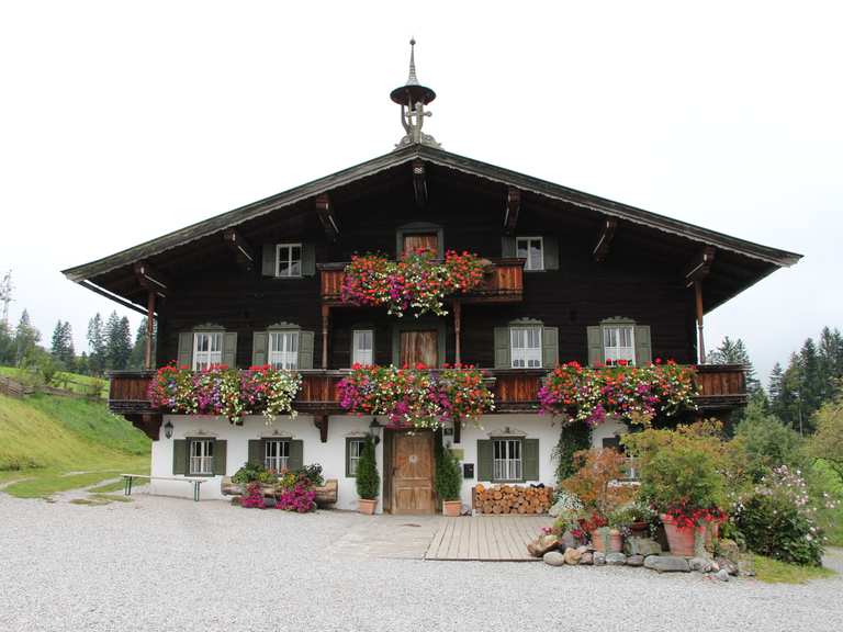 Bergdoktorhaus Ellmau Kufstein Hiking Tips Photos Komoot