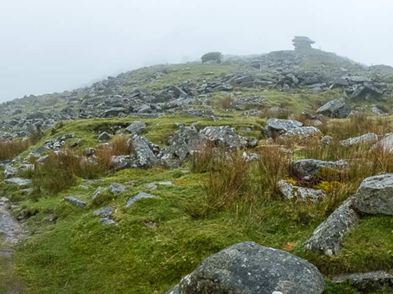 Goldiggins Quarry Routes for Walking and Hiking