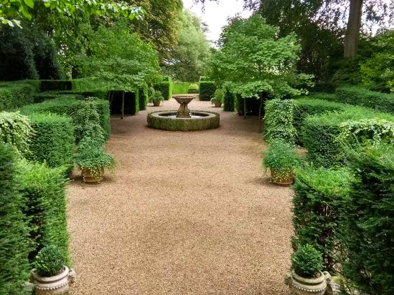 Rothschild properties in the home counties, Ascott House and Garden