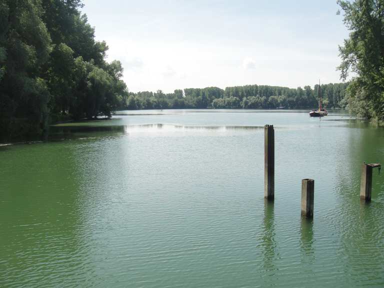 Alte Drehbrücke zur Insel Rott Cycle Routes and Map | Komoot