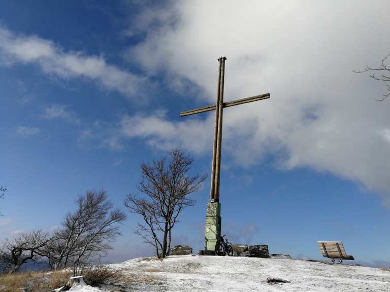 Gipfel Olsberg (704 Meter) Wanderungen und Rundwege komoot