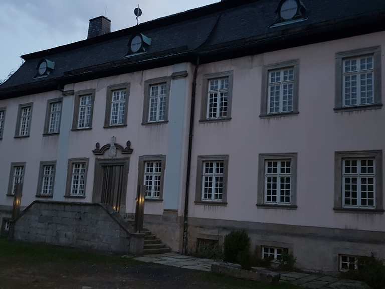 schloss-erkersreuth-radtouren-und-radwege-komoot