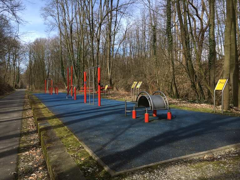 Calisthenics Park - Alter Bahnhof Isenbügel - Cycle Routes and Map | Komoot