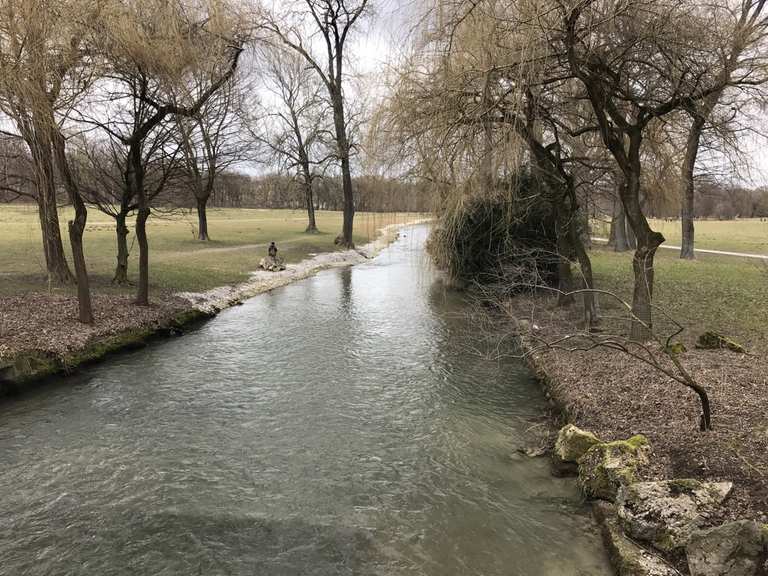 Schwabinger Bach im Englischen Garten Oberbayern, Bayern