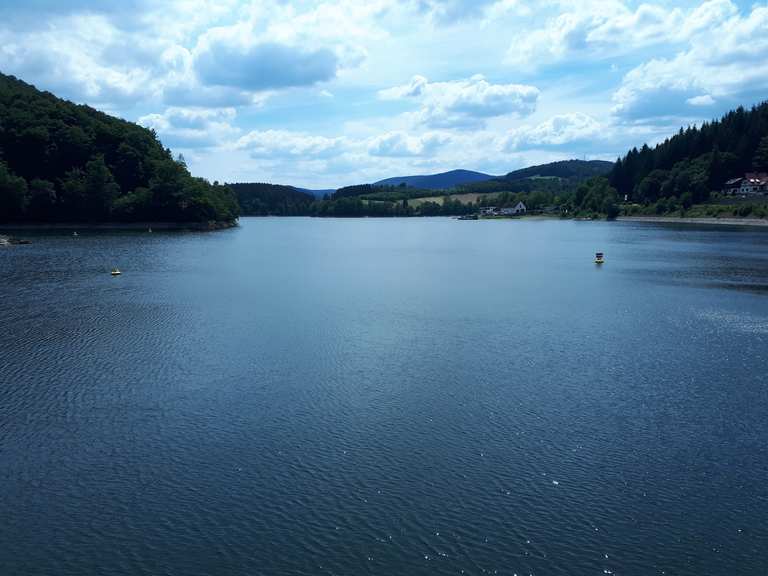 Diemelsee Staumauer Blick auf den Diemelsee Runde von Usseln
