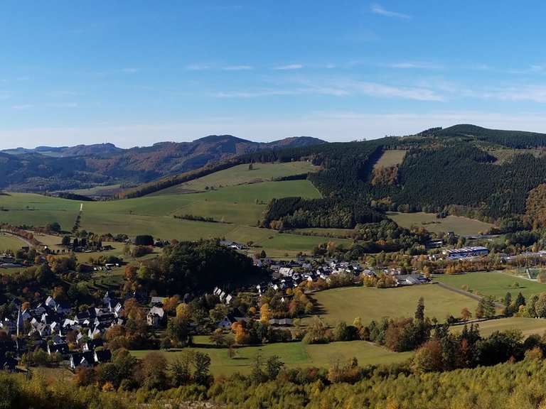 Panoramablick auf Bruchhausen Wanderungen und Rundwege komoot