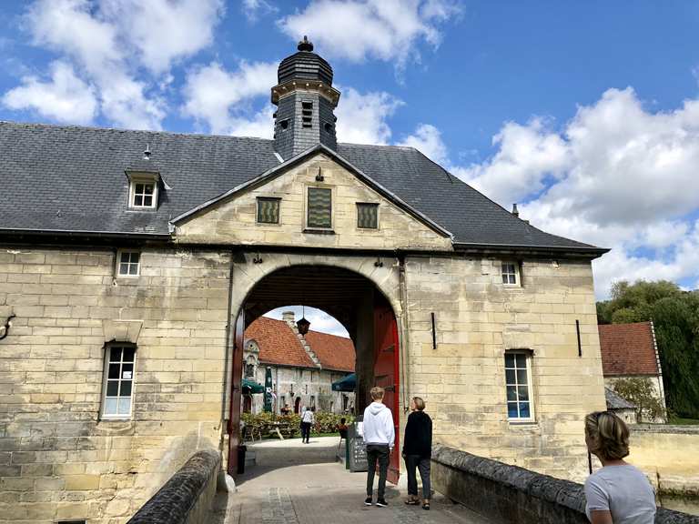 Kasteel Schaloen Oud Valkenburg wandelroutes en hikes Komoot