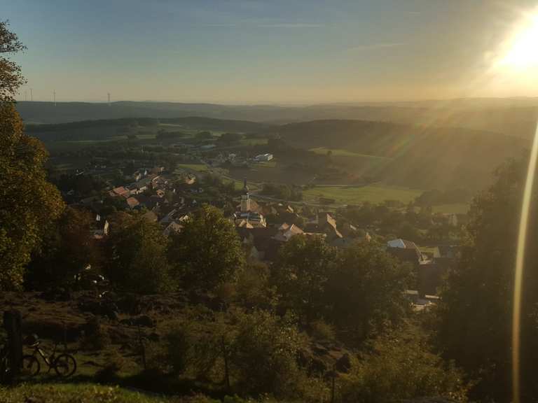 Schloßberg Tännesberg: MTB-routes en trails | Komoot