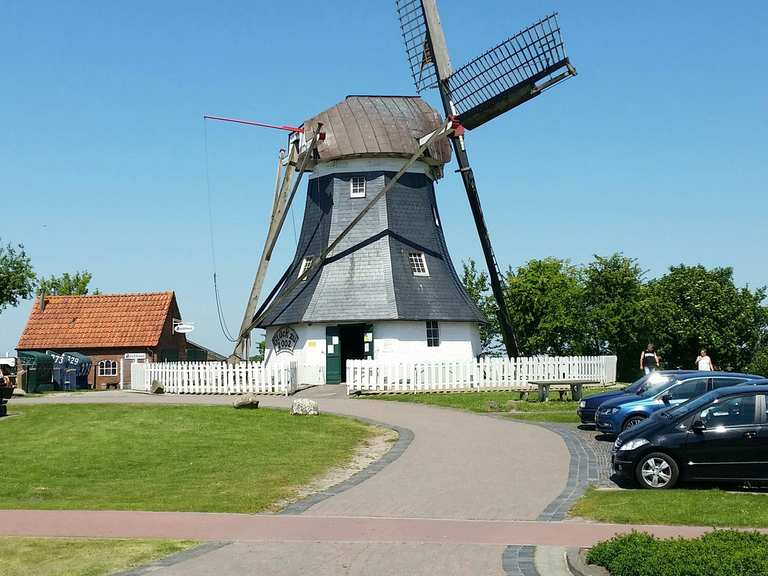 Werdumer Mühle mit Café Werdum, Wittmund Radtouren