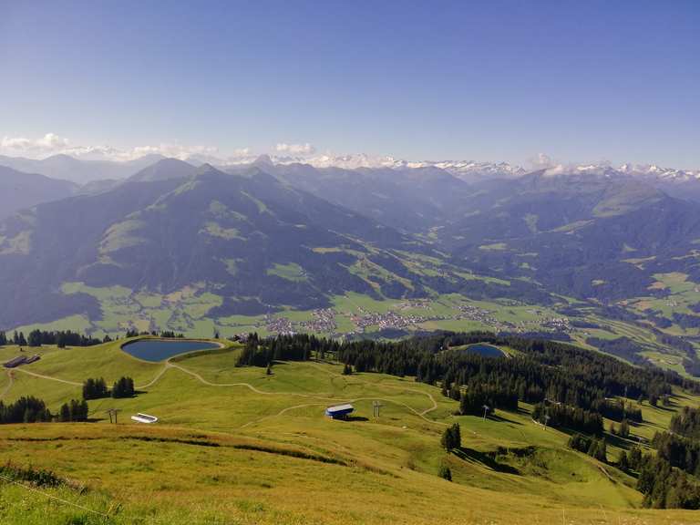 Der Gruber Hof Bergdoktor Wallfahrtskapelle Loop From Soll