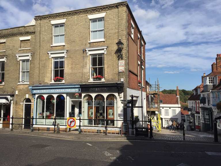 Lymington High Street Routes for Walking and Hiking Komoot