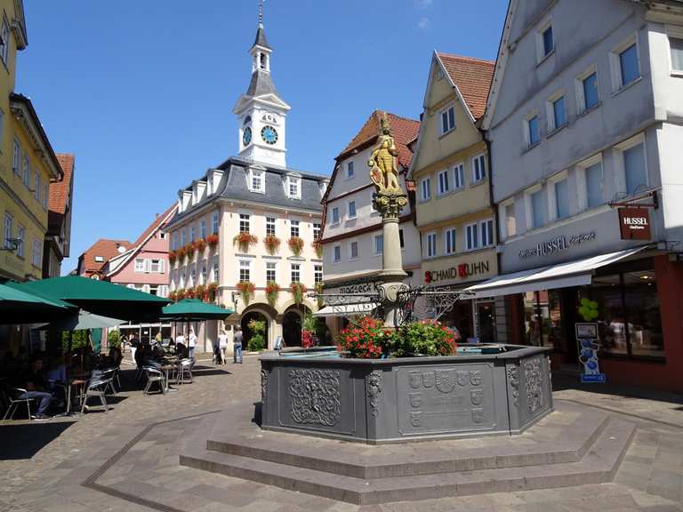 Altes Rathaus mit Aalener Spionle Radtouren und Radwege komoot
