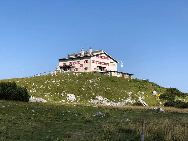 Habsburghaus Schwarzau im Gebirge, Bezirk Neunkirchen