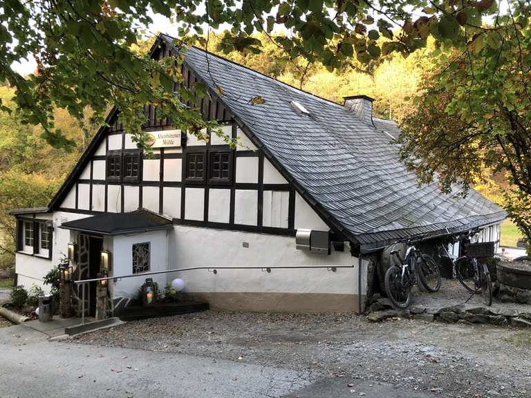 Gasthaus Altenbürener Mühle: Wanderungen und Rundwege | komoot