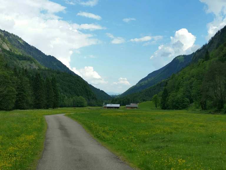Durch das Trettachtal bis Spielmannsau: Wanderungen und Rundwege | komoot