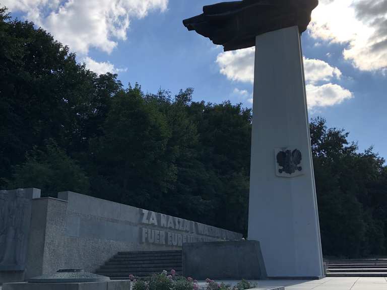 Denkmal Des Polnischen Soldaten Und Deutschen Antifaschisten Routes For 