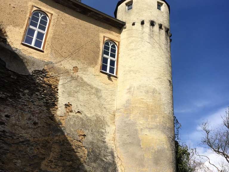 Schloss Schöneck Wanderungen und Rundwege komoot
